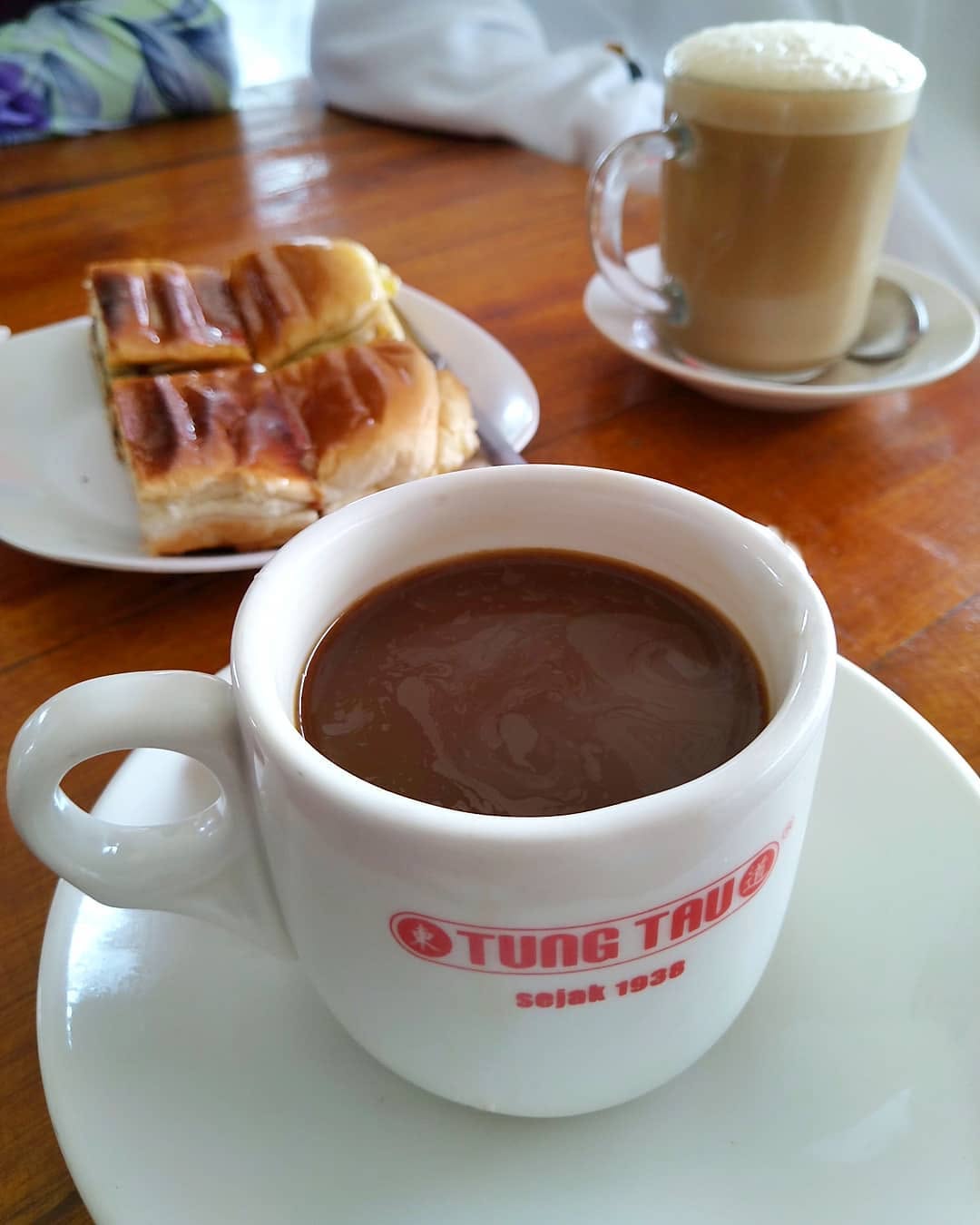 Warung Tung Tau